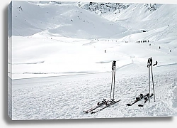 Постер Енацкая Мария Французские Альпы. Ожидающие лыжи