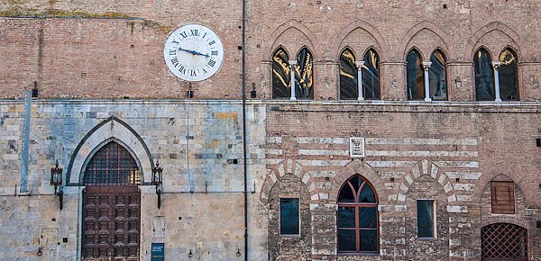 Италия, Тоскана. Сиена. Фрагмент стены №4