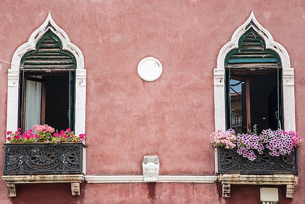 Венеция, Италия. Окна №1