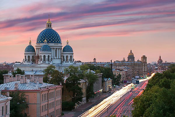 Россия. Санкт-Петербург. Закат над Измайловским проспектом