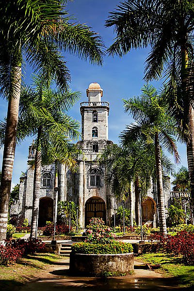 Филиппины, остров Бохол, исторический испанский собор