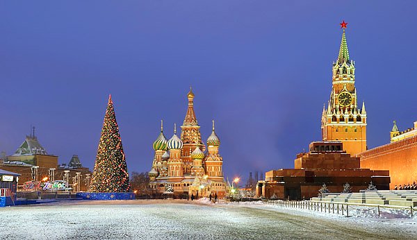 Москва, Россия. Новогодняя Красная площадь