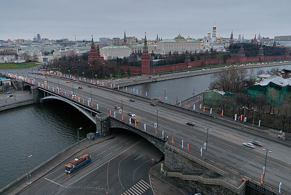 Москва. Вид на Каменный мост