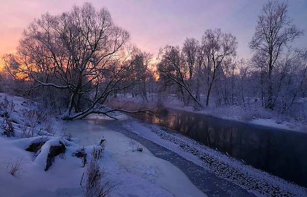 Река Истра, Россия. Зимний рассвет