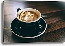 Постер Кофе с мороженым в чашке