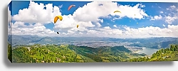 Постер Непал. Горная панорама с параглайдерами