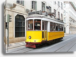 Постер Желтый трамвай на улицах Лиссабона, Португалия