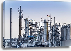 Постер Нефтеперерабатывающий завод в Гамбурге, Германия