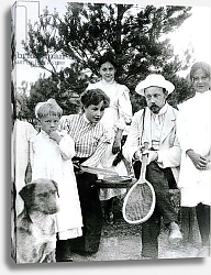 Постер St Petersburg residents taking a break from a tennis match, 1900