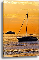 Постер Лодка и яхта на фоне оранжевого заката