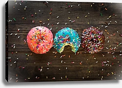 Постер Разноцветные пончики с посыпкой