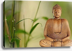 Постер Деревянный будда и капли на траве