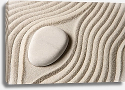 Постер Плоский камень на песке с рисунком