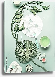 Постер  Маска для лица для домашнего ухода за кожей лица с цветами и зелеными тропическими листьями