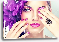 Постер Пурпурные макияж и маникюр
