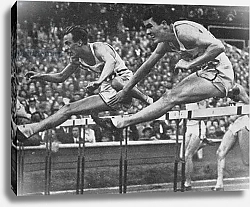 Постер William Porter on his way to winning Gold in the 110 m. hurdles event with a new Olympic record time of 13.9 secs. at the 1948 London Olympic Games