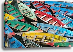Постер Непал. Традиционные разноцветные лодки