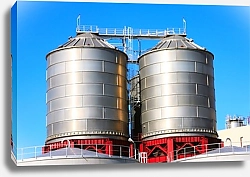 Постер Промышленные резервуары для хранения нефтепродуктов