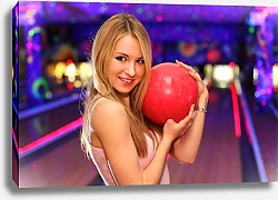 Постер Девушка с красным шаром в боулинг-клубе