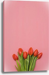 Постер Букет красных тюльпанов на розовом фоне