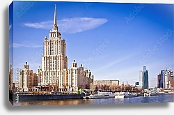 Постер Россия, Москва. Гостиница Украина и Москва-сити