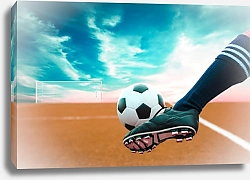 Постер Футболист бьющий по мячу