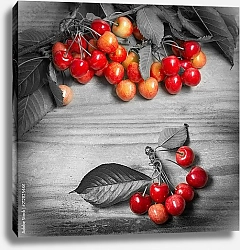 Постер Свежая красная вишня на деревянном столе