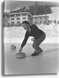 Постер Curling Game on ice in St. Moritz fot the Winter Olimpics Games, 1950s : Curling ©Archivio Cameraphoto/leemage