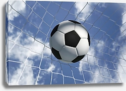 Постер Футбольный мяч на фоне неба