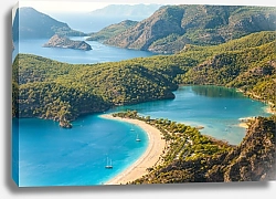 Постер Лагуна Олюдениз. Морской пейзаж с видом на пляж
