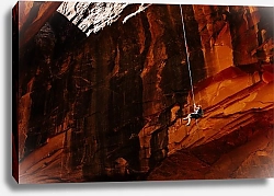 Постер Альпинистка в каньоне