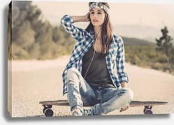Постер Скейтбордистка на шоссе