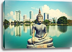 Постер Статуя Будды на фоне города, Шри-Ланка