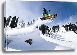 Постер Невероятный прыжок на сноуборде