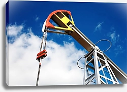 Постер Нефтяная вышка на фоне неба