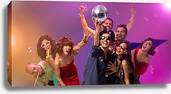 Постер Молодые люди на вечеринке с диско шаром