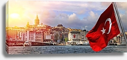 Постер Турция, Стамбул. Вид на набережную и турецкий флаг