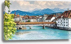 Постер Швейцария, Люцерн. Вид Капельбрюкке, горы и центр города