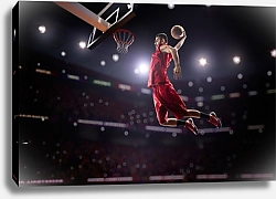 Постер Баскетболист забрасывает мяч в корзину