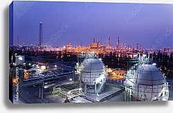 Постер Хранилище газа на нефтехимическом заводе