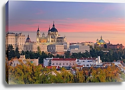 Постер Мадрид с собором и Королевским дворцом на закате