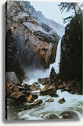 Постер Водопад с каменистой скалы