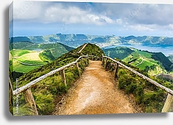 Постер Португалия, Азорские острова. Дорожка в горах
