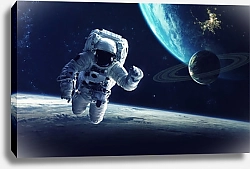 Постер Астронавт выходит в открытый космос