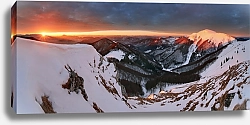 Постер Снежные вершины гор на закате