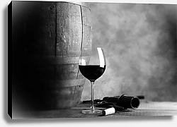 Постер Бокал вина и бочка, чёрно-белая фотография