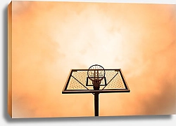 Постер Баскетбольное кольцо на фоне закатного неба
