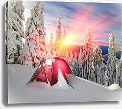 Постер Палатка в заснеженном лесу