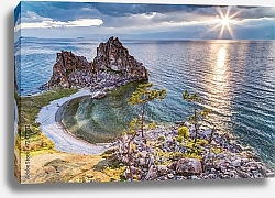 Постер Россия, Байкал. Закатное солнце и скала Шаманка