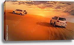Постер ОЭА. Джипы в Дубайской пустыне